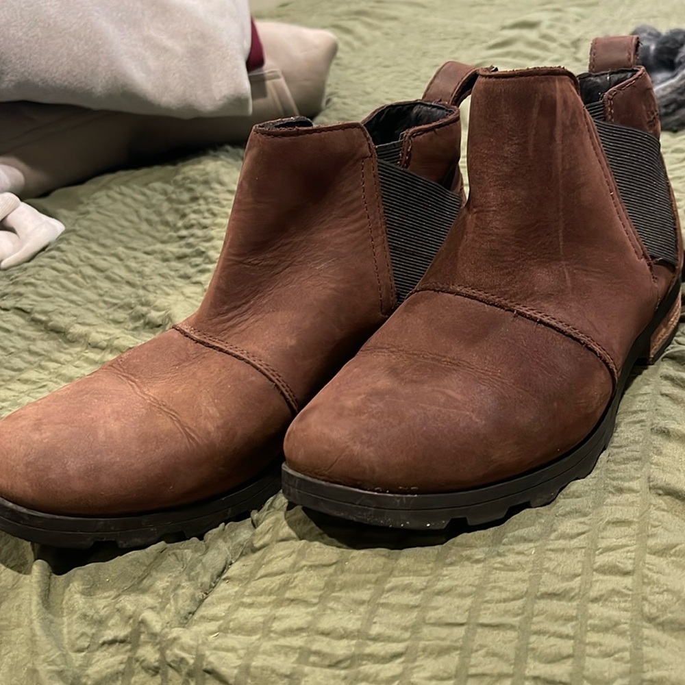 Women’s sorel boots size 9